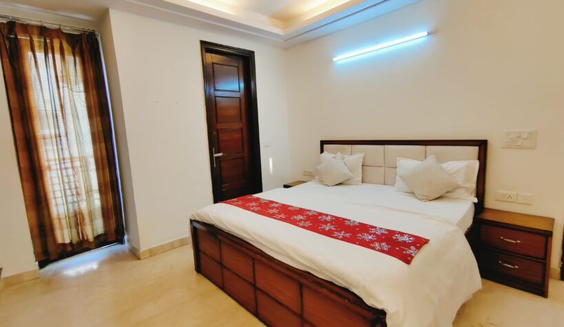 2 BHK Service Apartment in Saket