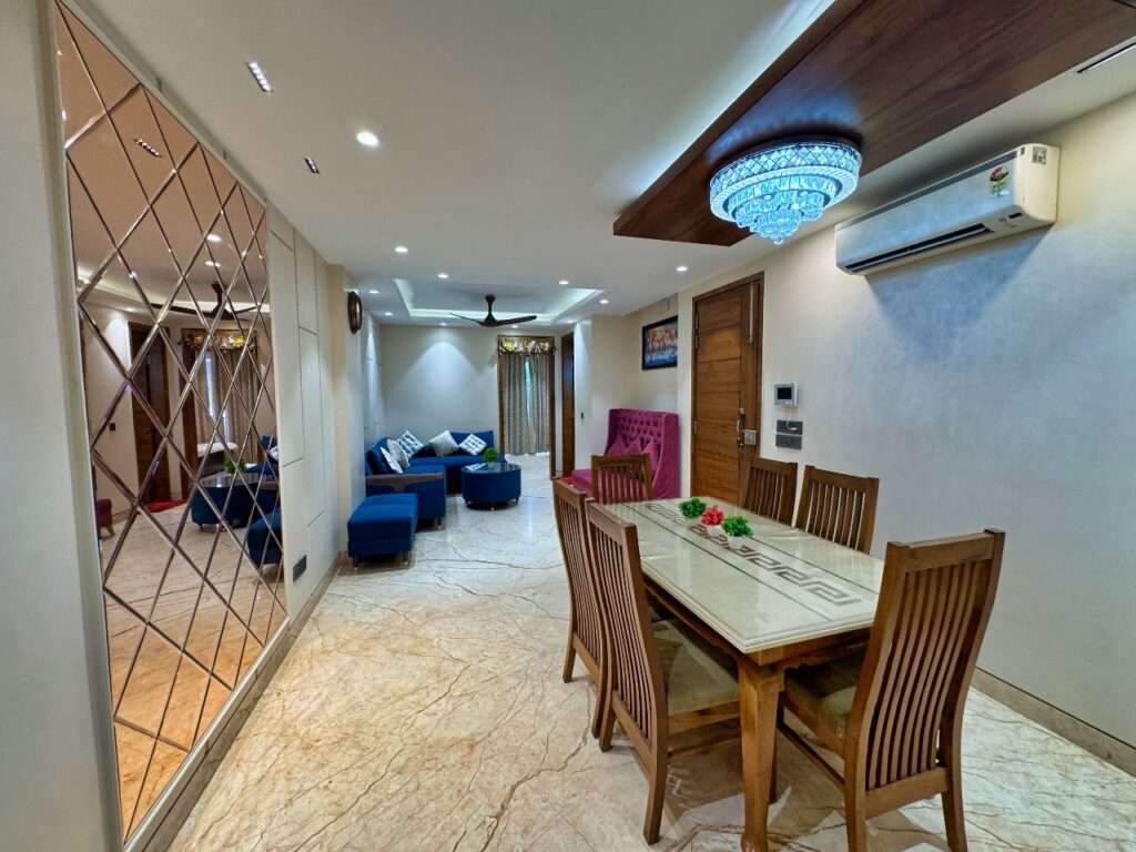 short stay service apartments in South Delhi