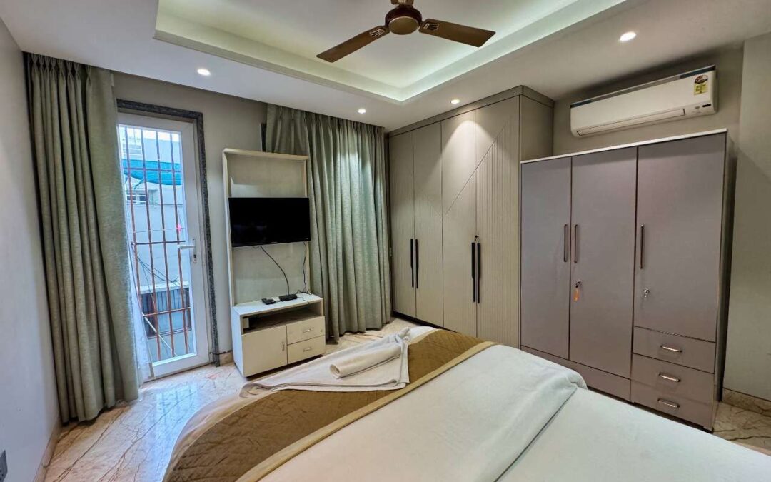 Work-from-Anywhere in Comfort: Business-Friendly Service Apartments in Delhi NCR
